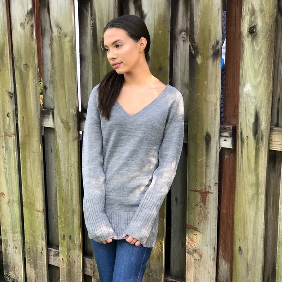 Sweaters - Picture 2 of 4